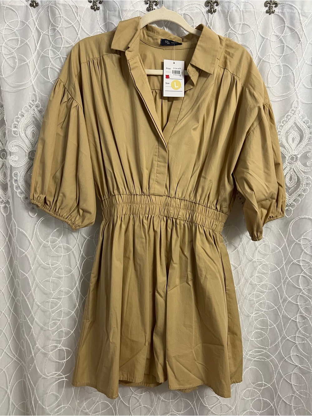 Relaxed Tan Puff-Sleeve Shirtdress with Elastic Waist